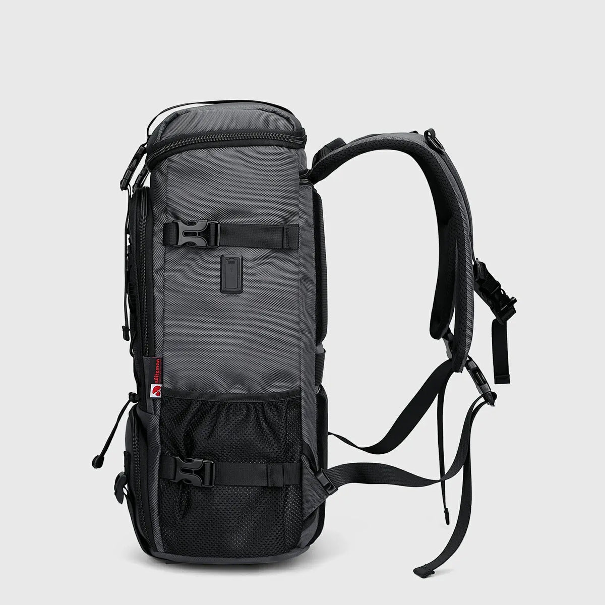 Men’s 3-in-1 convertible travel backpack with shoe compartment
