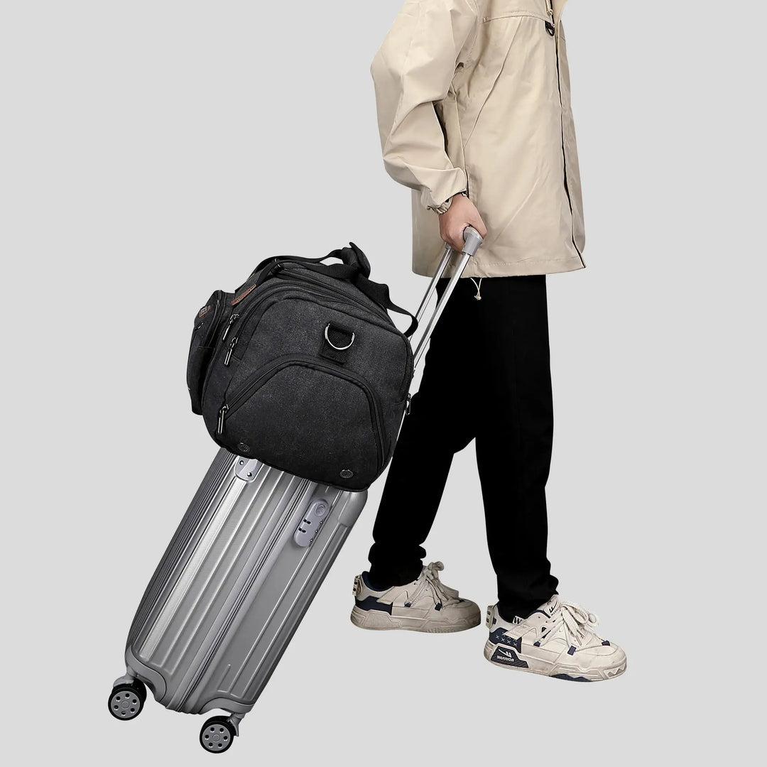 Mens fashion luggage shop